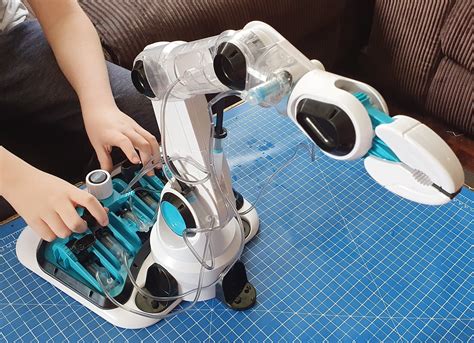 Hydraulic arm discovery. .  <a href=https://support.givewithlift.com/build/ahudx/index.php...