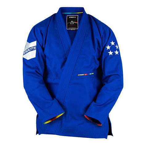 Hyperfly - Our range of Jiu Jitsu kimonos has the perfect match for you, regardless of your level, style, or body type. With feedback from our World Champion sponsored athletes, we work to bring you the best performing Grappling Gis in the world. Whether you want to break grips easily in our heavy Gis, or stay cool in our lyte gis, our collection’s ...