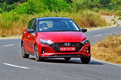 Hyundai i20 Review - Drive