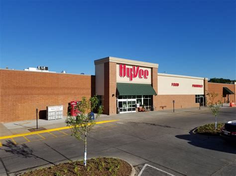 Hyvee ames iowa. At Hy-Vee, we offer a wide variety of services to fit your needs, including postal services, Western Union, lottery purchases, dry cleaning, and more. Check with your local Hy-Vee to see which helpful services are available at … 