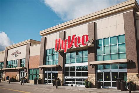Hy-Vee also operates a growing number of Dollar Fresh stores, a deep-discounted grocery outlet. According to Progressive Grocer , the company plans to open 14 new Dollar Fresh stores in 2021, along with 11 Fast & Fresh locations..