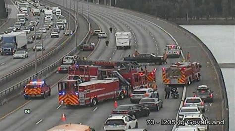 I 205 traffic accident today. Aug 27, 2021 · A crash temporarily blocked the northbound lanes of the Glenn Jackson Bridge early Friday afternoon, according to the Oregon Department of Transportation. The collision happened on I-205, located ... 