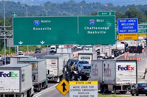 I 24 traffic chattanooga. The Interstate 75/Interstate 24 Split is still No. 7 on the national Top 20 list of trucking bottlenecks, even after completion of phase 1 of the Tennessee Department of Transportation's $133.5 ... 