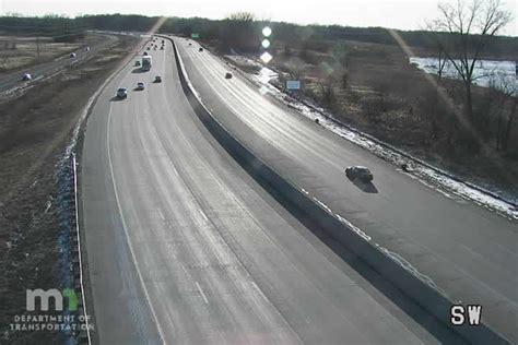 I 35 traffic cameras minnesota. Real Time Traffic Video Feed From Our I-35 Hugo Minnesota Camera. I-35 Traffic Cameras in Hugo, MN. Interstate 35 Minnesota Live Traffic, Construction and Accident Report ... I-35 Hugo Minnesota Traffic Cameras. I-35E NB at 64th St. I-35E NB at 80th St. I-35E NB at Main St. I-35E NB at Tart Lake Rd. I-35E NB N of Main St. I-35E NB S of I-35W. 