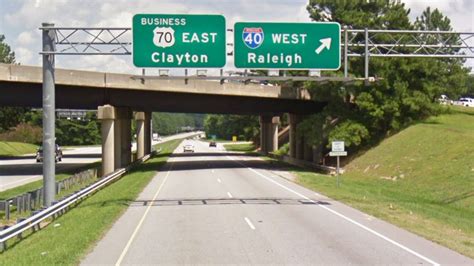 I 40 in nc closed. A collector distributor roadway separates from I-40 east to the cloverleaf interchange (Exit 123) with U.S. 321. 09/23/22. Interstate 40 enters the Hickory city limits at the exchange with U.S. 321. 08/15/21. NC 127 (2nd Street SW) travels just east of U.S. 321 northward into Downtown Hickory. 