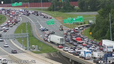 I 77 shut down charlotte. CHARLOTTE, N.C. — A man who saw the moments leading up to a deadly helicopter crash along Interstate 77 in south CharlotteTuesday afternoon believes the pilot saved lives by taking a last … 