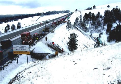 I 84 deadman pass road conditions. UPDATE: The westbound lanes of Interstate 84 are now back open at Cabbage Hill, but ODOT cautions drivers that winter conditions still exist in the area.Original story:PENDLETON, Ore. &ndash; The ... 