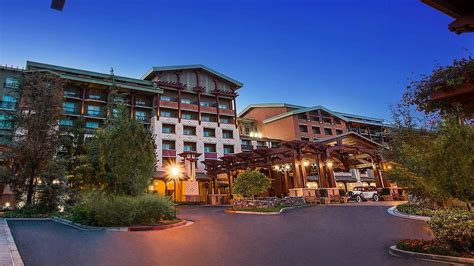 I am booked at Grand Californian and I want t... planDisney