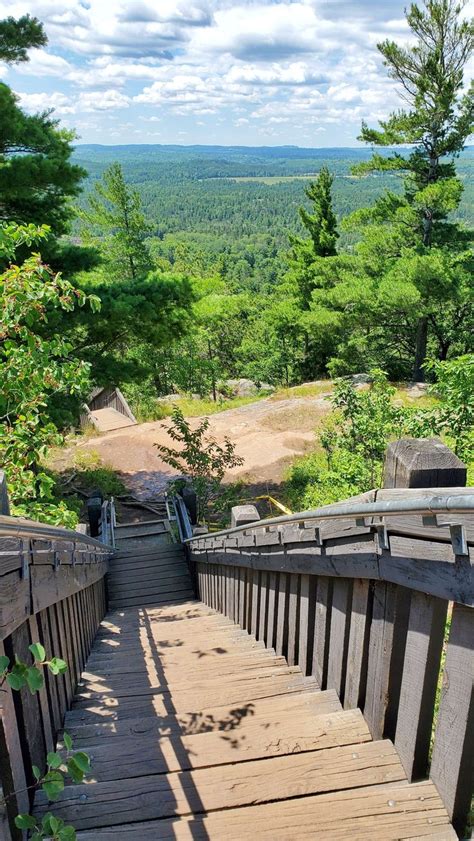 I did the Sugarloaf Mountain hike in Marquette - Flashpacking …