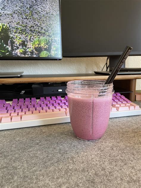 I spilled a smoothie on my keyboard. : r/techsupport - Reddit