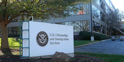 uscis lee's summit, mo processing times