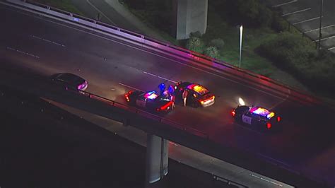 I-580 Westbound Oakland traffic jammed as police investigate possible highway shooting
