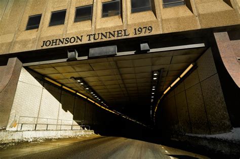 I-70 closed at Eisenhower, Johnson tunnels due to vehicle fire