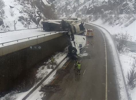 I-70 closed in both directions in Glenwood Springs due to crash
