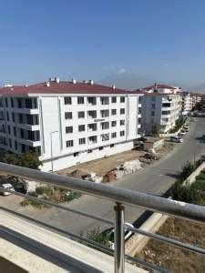 IGDIR DAIRE & BAHÇELİ EV SATIS NOKTASI Kiralık daire 3+1esyalı ,polis. 