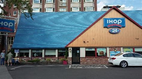 IHOP, Seattle - 950 E Madison St, Downtown