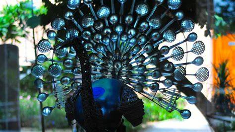 Indian artist makes breathtaking sculptures out of recycled metal - raincitystudios.com