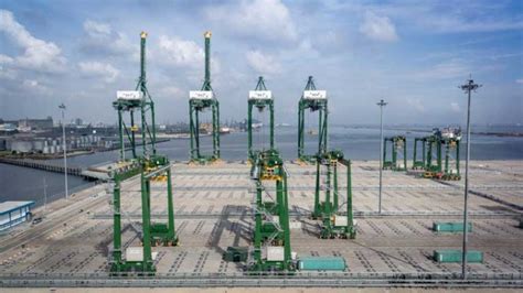 Indonesia's Tanjung Priok Port Says Container Services Back to ... - wintechmobiles.com