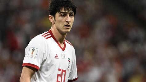 Iran expels star striker Azmoun over 'disloyalty,' likely out of World ... - wintechmobiles.com