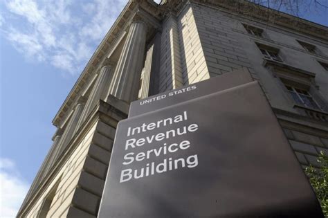 IRS cracking down on 1,600 millionaires over back taxes