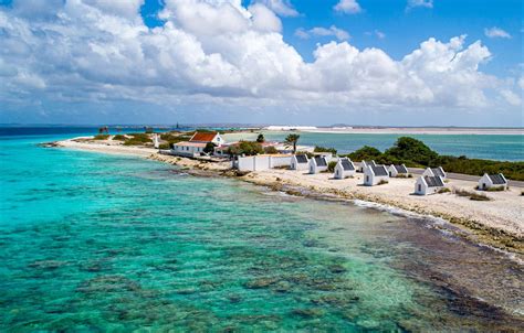 Island of Bonaire - wintechmobiles.com