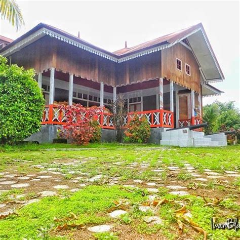 Istana Raja Banggai - Wikipedia bahasa Indonesia, ensiklopedia bebas - wintechmobiles.com