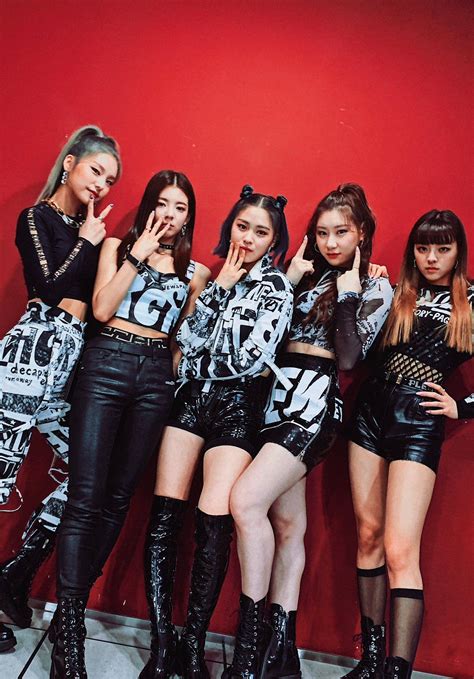 ITZY on Twitter Itzy, Kpop, Twitter - Pinterest