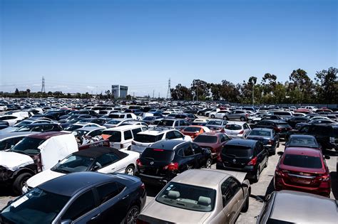 Vehicle Pick Up. Mon - Fri 8am - 4:30pm (ET) Branch yards close earlier than the offices to allow extra time for pullout/loading. Vehicles can be picked up on sale day. For the pick up status of a purchased vehicle, please call 877-272-6665. Transport drivers and towers are required to wear a highly visible safety vest anytime on IAA property.. 