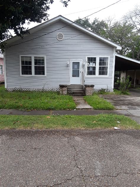 5978 Highway 75 Carville, LA 70721 Get Directions. Office Hours: Mon - Fri 8am - 5pm (CT) Yard Hours: Mon - Fri 8am - 4:30pm (CT) Today's Auctions. Upcoming Auctions. This location doesn't have any auctions scheduled for today. View upcoming auction days.. 