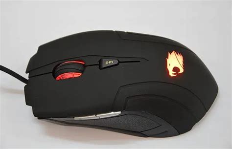 Besides, you can even use an online search ( of the make and model of your mouse) to get a digital spec sheet that lists all the mouse's features including the DPI. Elite M1 131 Software . The Elite M1 131 is a gaming mouse from CyberPowerPC. As with similar products in the market, the Elite M1 131 comes with its own software.