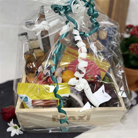 Ica maxi mora delikatess