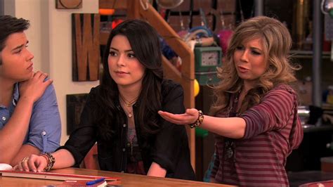 Icarly iparty with victorious. iCarly goes to Hollywood meets Victorious and creates the Ultimate Crossover EventiCarly and Victorious: iParty with Victorious w/ Guest Star, Kenan Thompson... 