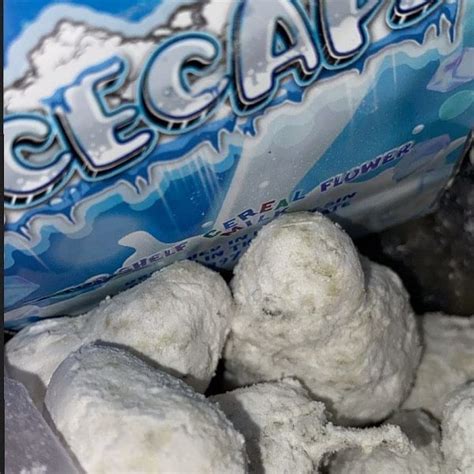 Ice cap weed. Ice Caps is a hybrid weed strain made from a genetic cross between Ice Cream Cake and Blue Power. This strain is 35% sativa and 65% indica. Ice Caps is 20% THC, making … 