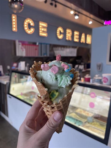 Ice cream dallas. Ice Cream + Frozen Yogurt delivery is available with Uber Eats in Dallas. Since your options for Ice Cream + Frozen Yogurt delivery may vary depending on your ... 