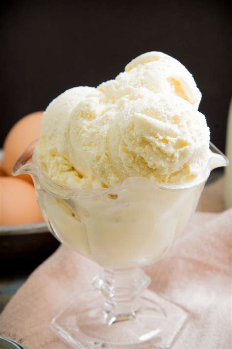 Ice cream keto. 1. Add coconut milk, sour cream, heavy cream, vodka, butterscotch flavoring, sweetener, salt, and guar gum to a container. Use an immersion blender to blend everything together. 2. In a pan over low heat, brown the butter until a dark amber color. 3. 