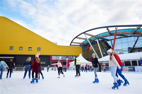 Ice skating rink near me. Mountain View Ice Arena. 14313 Southeast Mill Plain Boulevard, Vancouver, Washington 98684, United States. 360-896-8700. Drop us an email. Get directions. Vancouver, WA's only ice rink with hockey, figure skating, recreational skating, and learn to skate classes. The rink is 5 mins off I5 on Mill Plain Blvd. 
