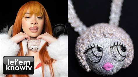 Ice spice chain. Ice Spice photographed by Christian Cody on April 19, 2023 in New York. Styling by Marissa Pelly. ... Her omnipresent $100,000 chain featuring a diamond-encrusted cartoon rendering of her face ... 