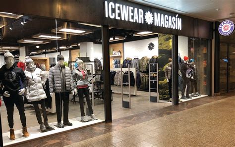 Icewear - Icemart - Hafnarstræti 99, 600 Akureyri. Mon-Sat: 10:00-18:00. Sun: 11:00-18:00. Tel.: (+354) 460 7455. View Map. Icewear stores in Reykjavik. Icewear Magasín and other points of sales in Iceland, here are Icewear´s main locations. Have a look where to buy Icelandic sweaters; lopapeysa online and in store.