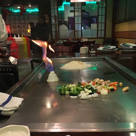  Top 10 Best Sushi Bars Near Allentown, Pennsylvania. 1 . Sumo Sushi and Japanese Fusion. 2 . Mizu Sushi And Hibachi Steak House. “Love the new open concept and upscale vibe. Hibachi dinner is fun times and their sushi bar turns...” more. 3 . 