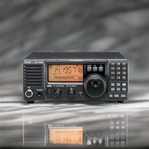 Icom 718 digital interface.  Possui uma rede de Distribui&ccedil;&atilde;o qualificada...