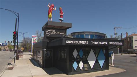 Iconic 'Superdawg' celebrates 75 years of serving Chicago's favorite foods