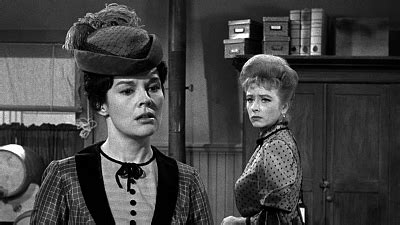 Ida poe gunsmoke. In Innocence (S10.E12) "Elsa Poe" is a strong, spirited saloon girl who's ready to settle down with the right guy. She finds him, but problems arise when two other men feel that they still have a... In Innocence (S10.E12) "Elsa Poe"... 