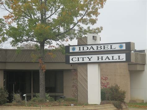 Idabel ok funeral homes. .  ...