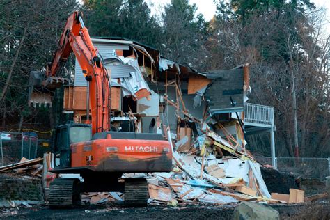 Idaho killings home demolished despite families' objections