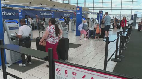 Idalia causing travel headaches at airports across the country