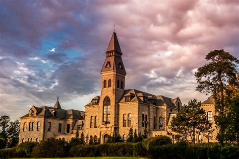 Kansas State University offers five online master's programs and three graduate level certificate programs through Great Plains IDEA. Click on the program titles below to learn more. Master's Degree .