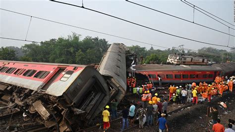 Identifican la causa y los responsables del mortal accidente de trenes en la India, asegura el ministro de Ferrocarriles