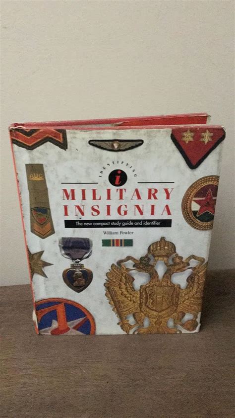 Identifying Military Insignia The New Compact Study Guide And Identifier