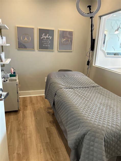 Idolize nashua nh. Read 116 customer reviews of Idolize Brows and Beauty, one of the best Wellness businesses at 2 Cellu Dr, Nashua, NH 03063 United States. Find reviews, ratings, directions, business hours, and book appointments online. 