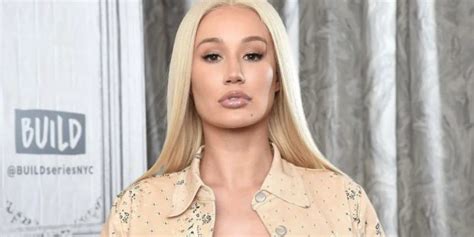 Iggu azalea onlyfans. Rapper Iggy Azalea’s arrival on OnlyFans – best known for its sexual content – has stirred a debate about earnings, equality, and the site’s shaky relationship with the sex workers who use ... 